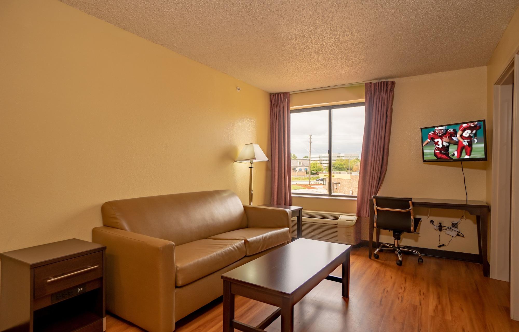 Red Roof Inn & Suites Indianapolis Airport Esterno foto