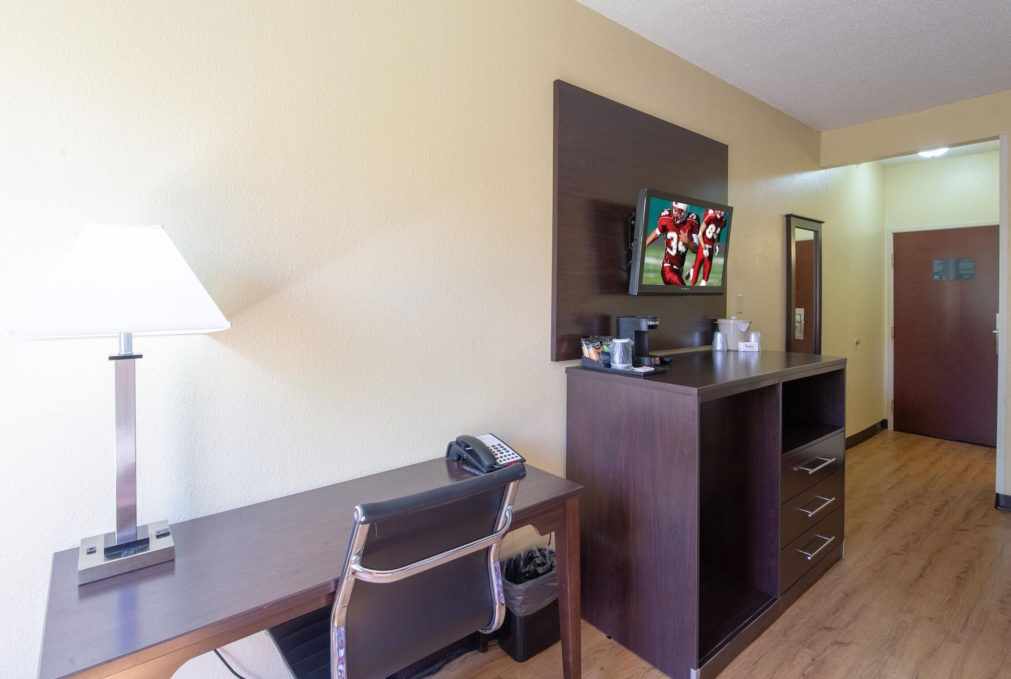 Red Roof Inn & Suites Indianapolis Airport Esterno foto