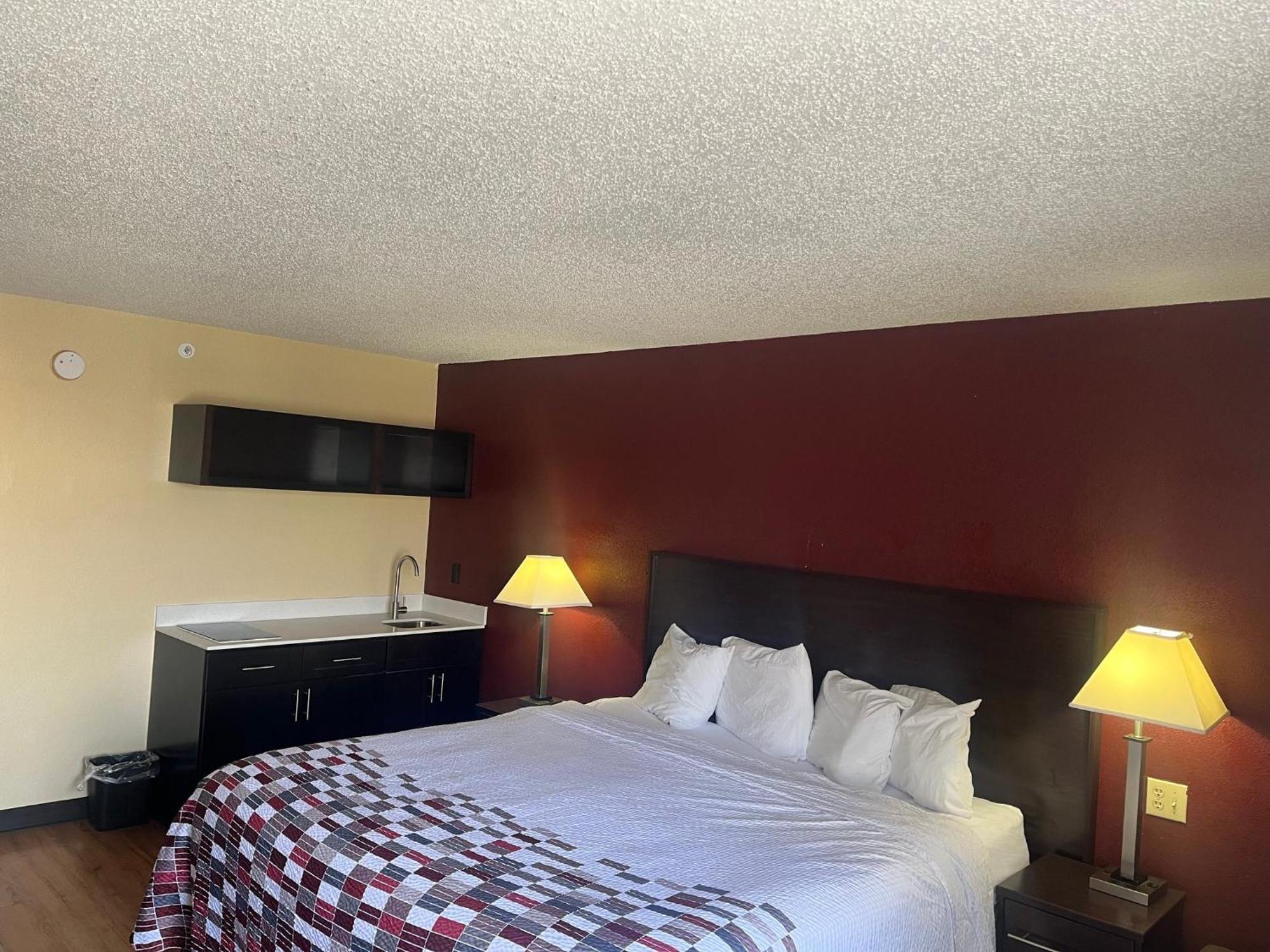 Red Roof Inn & Suites Indianapolis Airport Esterno foto
