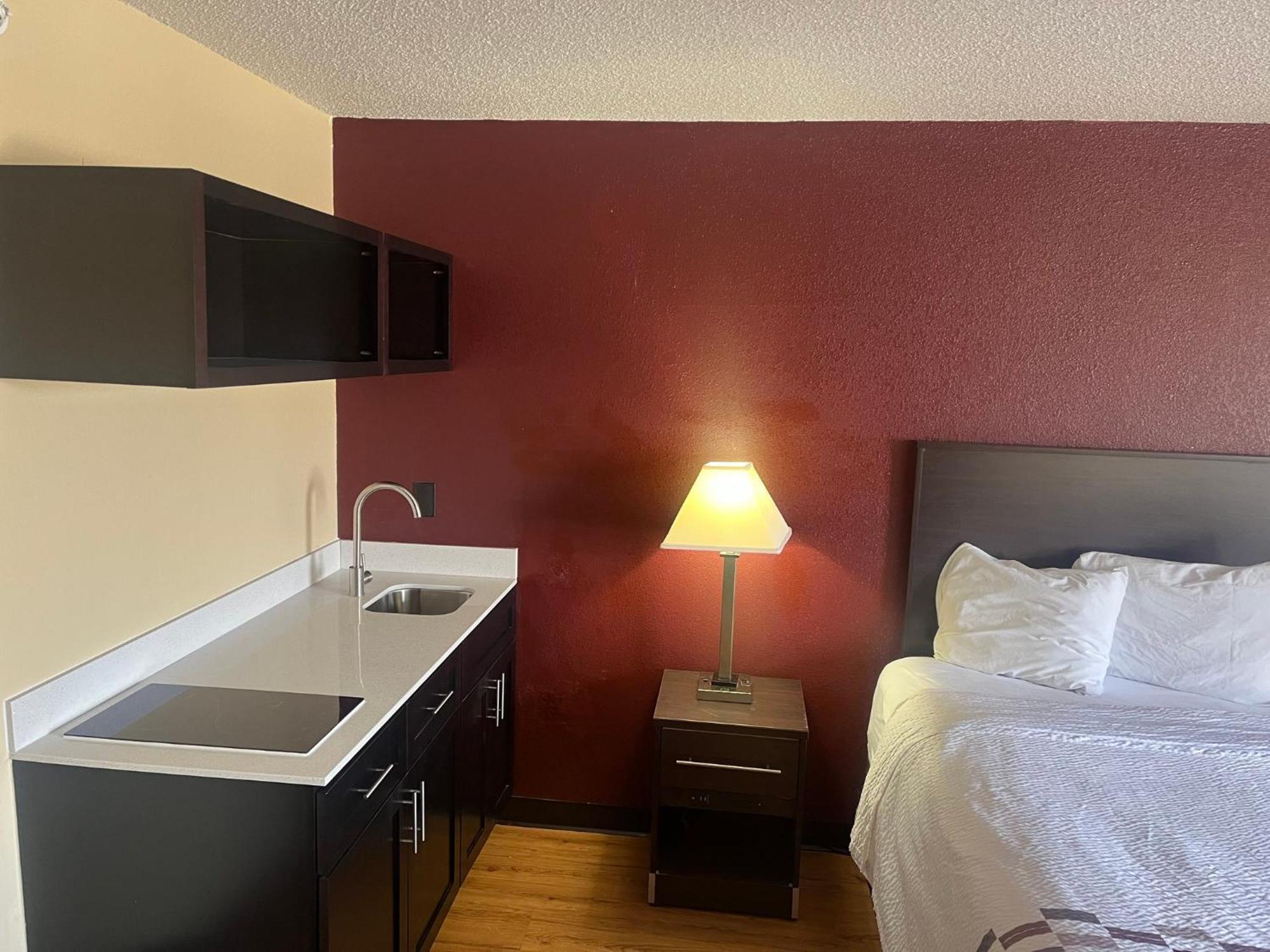 Red Roof Inn & Suites Indianapolis Airport Esterno foto