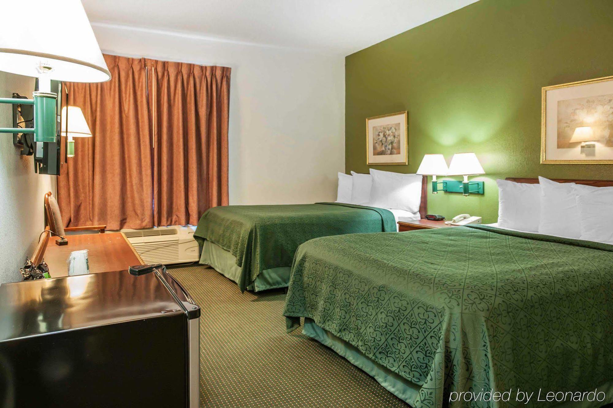 Red Roof Inn & Suites Indianapolis Airport Esterno foto